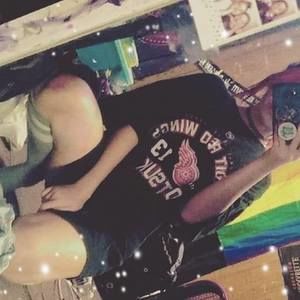 Meet your Posher, Holly